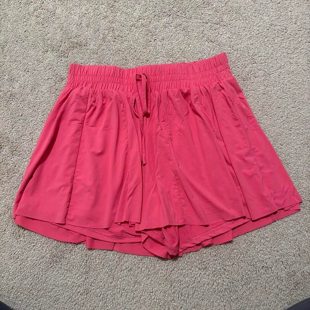 Pink shorts with drawstring waist